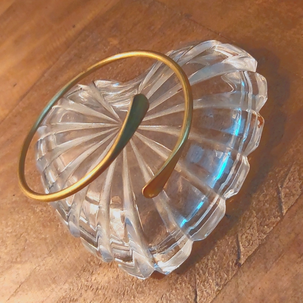 Brass adjustable braclet. One size fits all